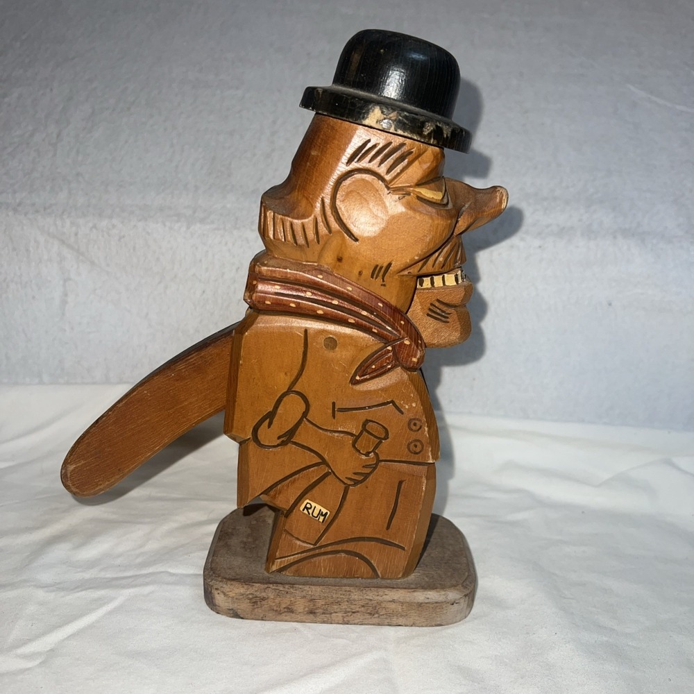 ANRI RETIRED RARE‎ NUT CRAKER WHIMSICAL FIGURE HAND CARVED MAN STATUE